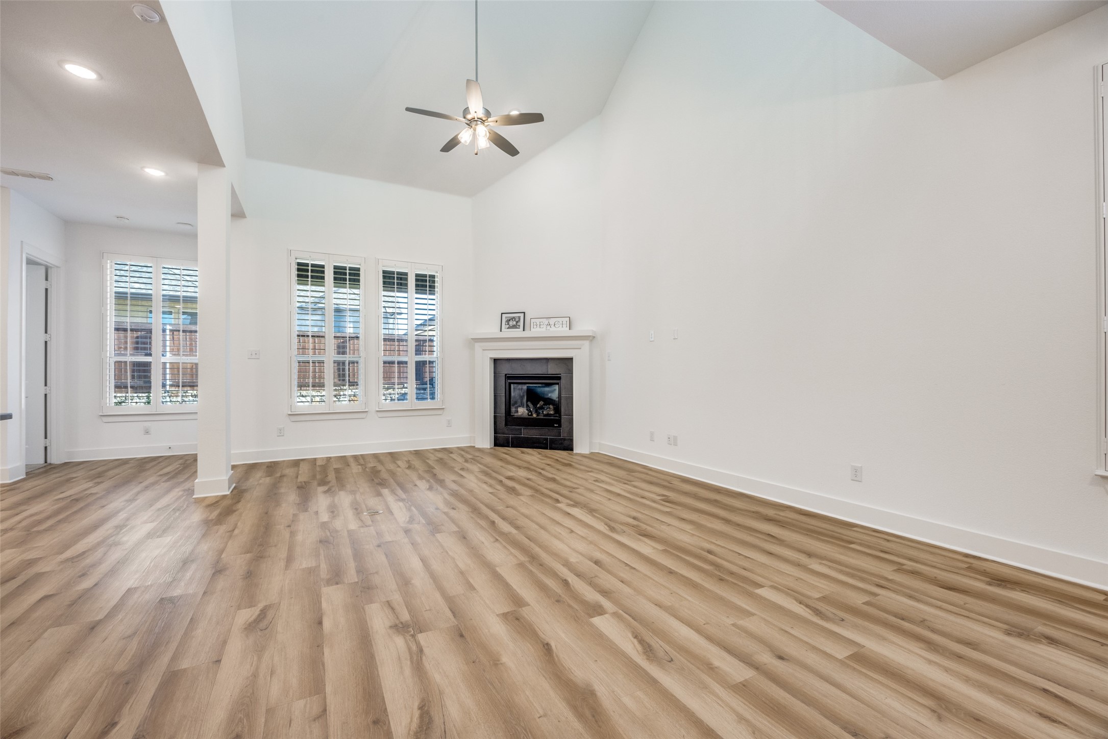 1327 Beach Boulevard Sherman TX 75090