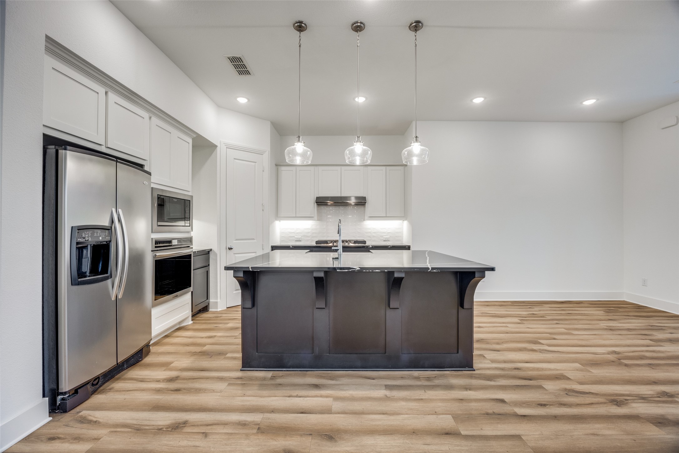 1327 Beach Boulevard Sherman TX 75090