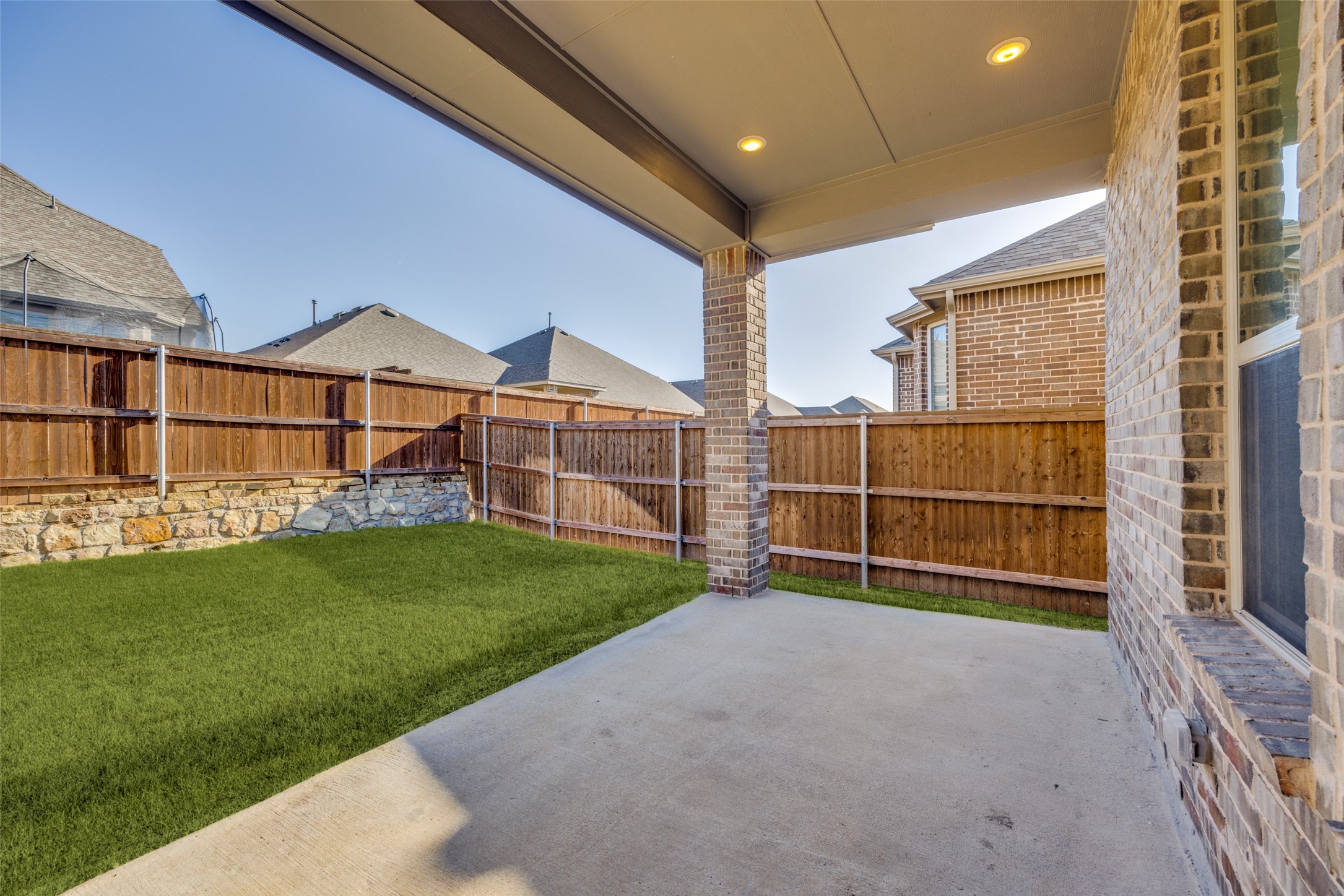 1327 Beach Boulevard Sherman TX 75090