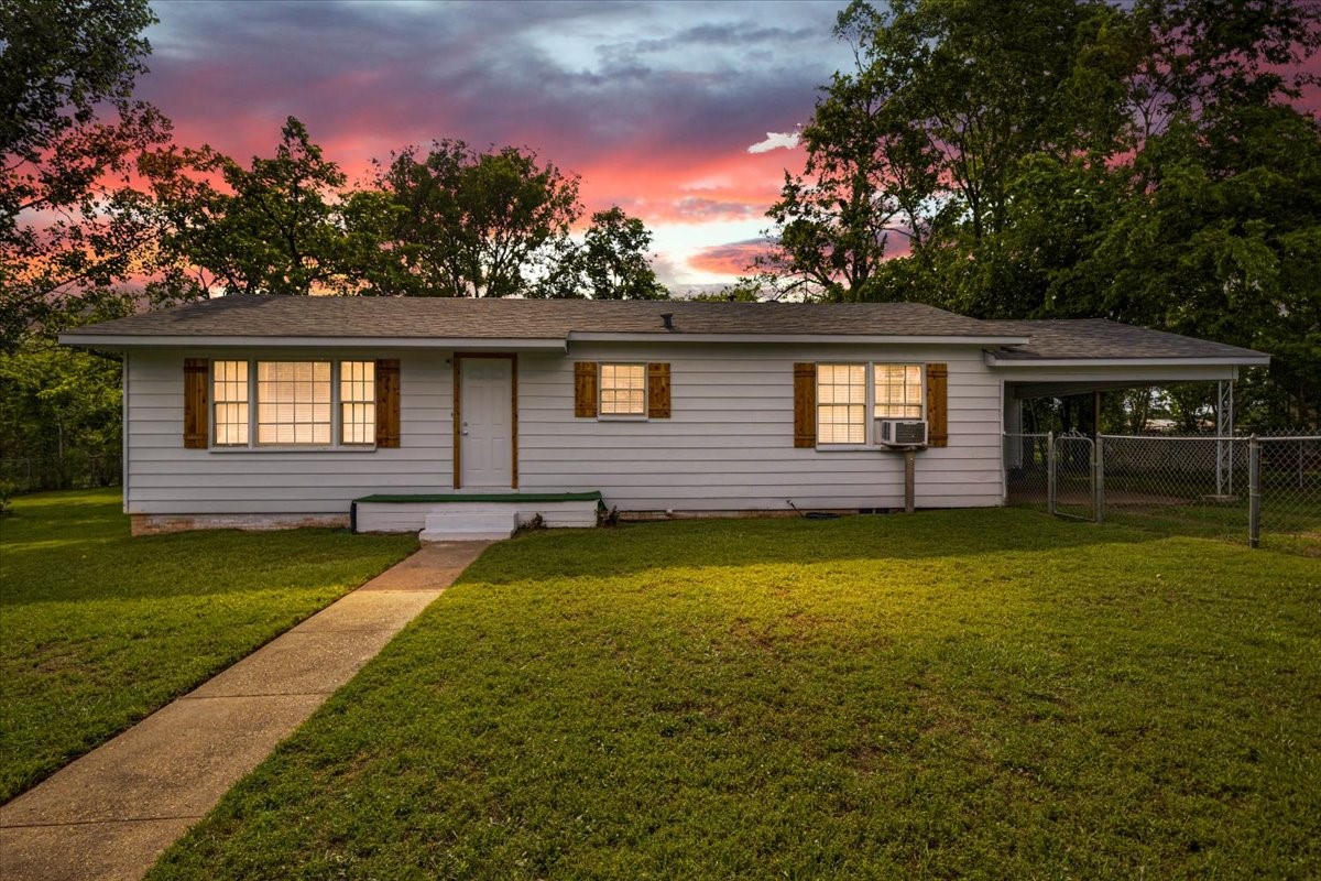 116 S Barron Street Arp TX 75750