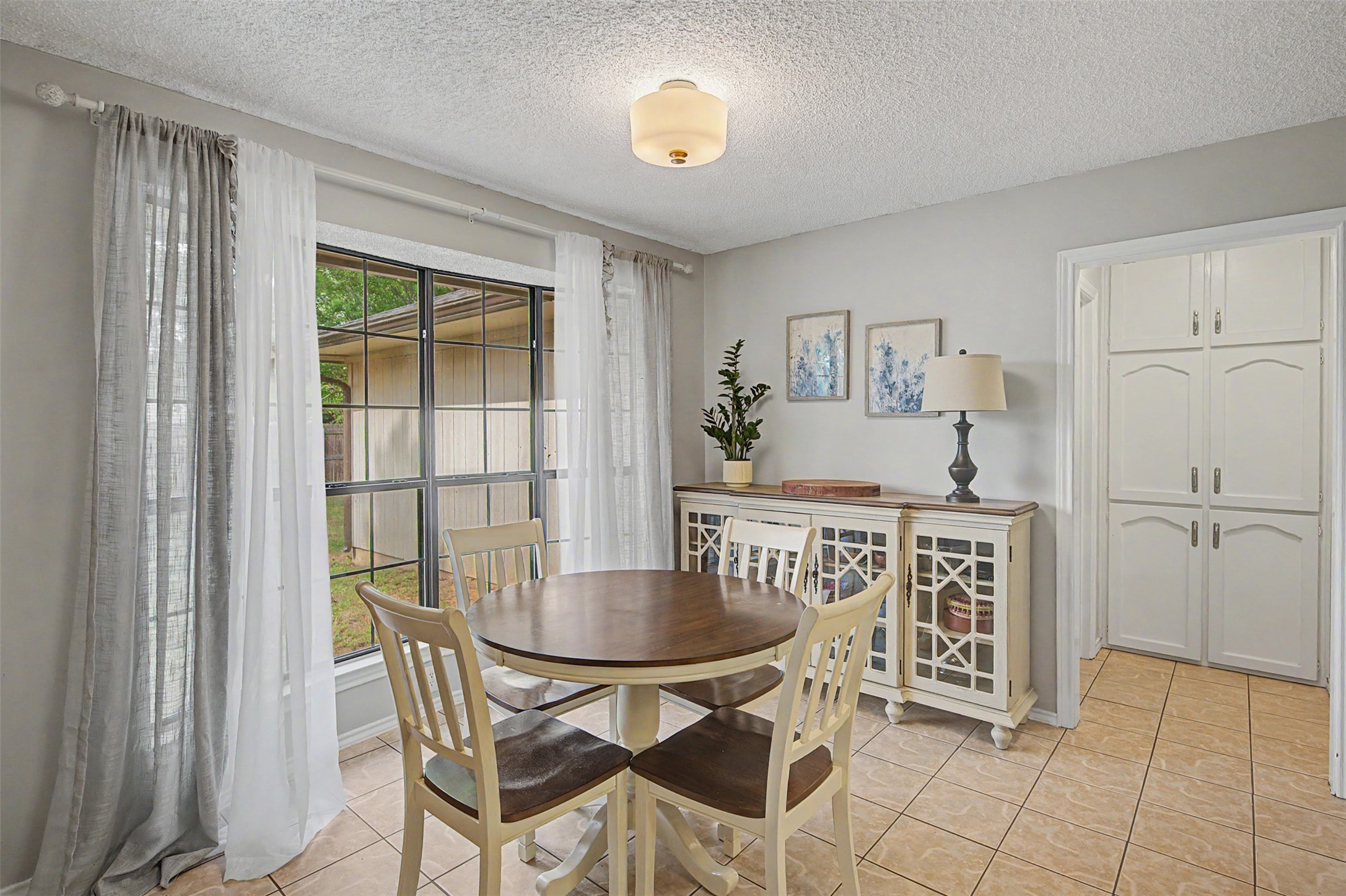 3501 Jasmine Trail Arlington TX 76017
