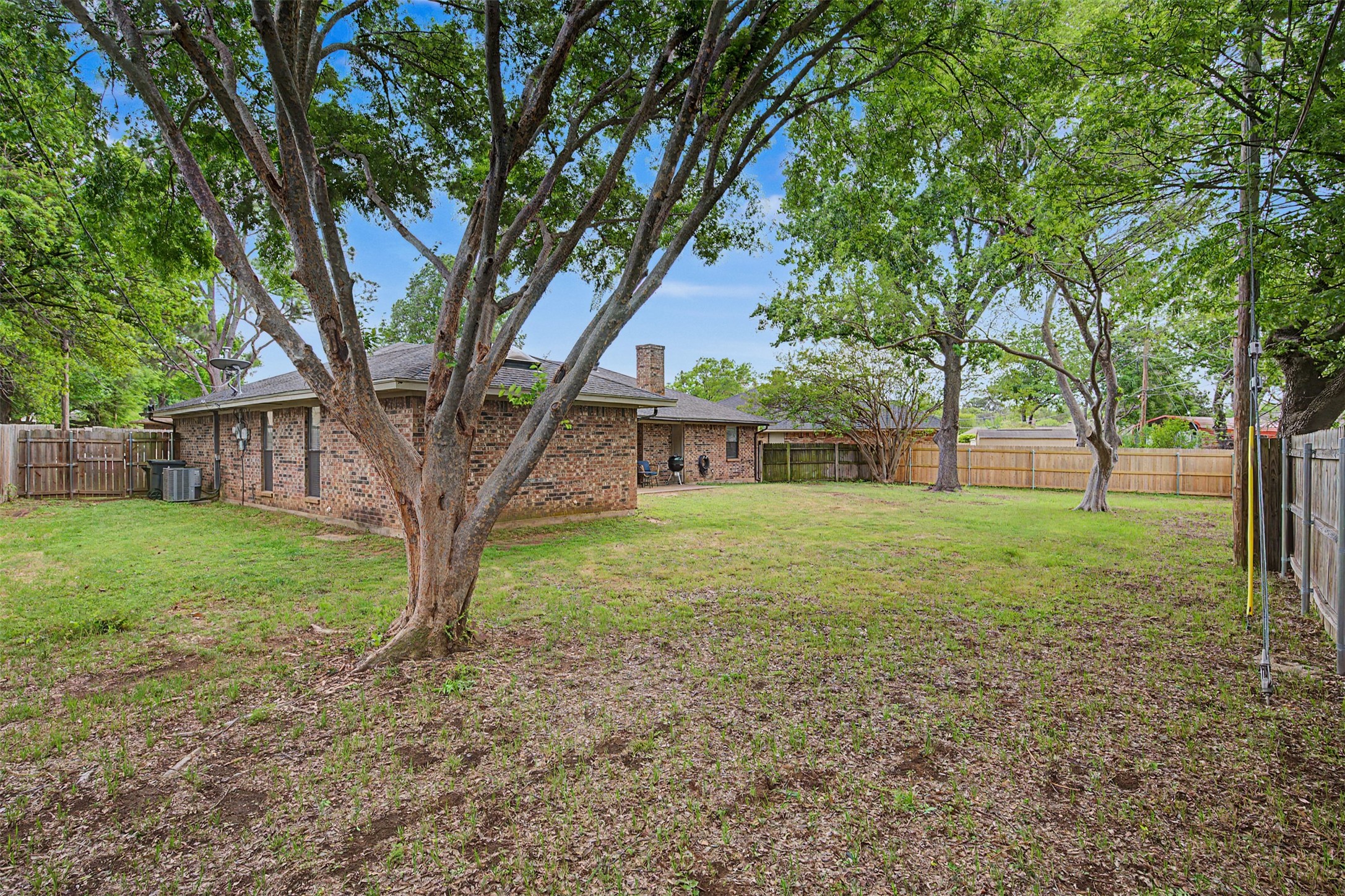3501 Jasmine Trail Arlington TX 76017