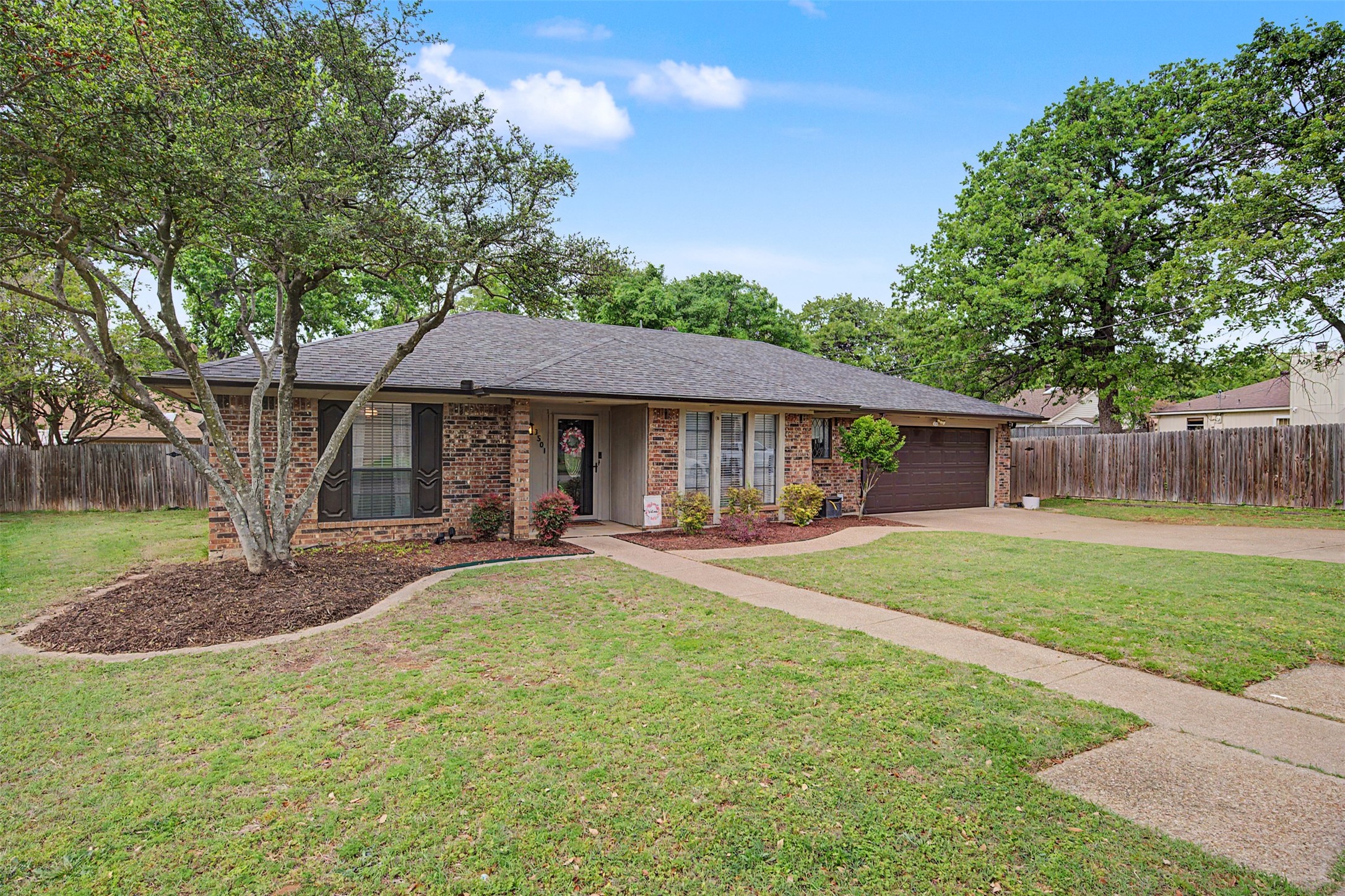3501 Jasmine Trail Arlington TX 76017