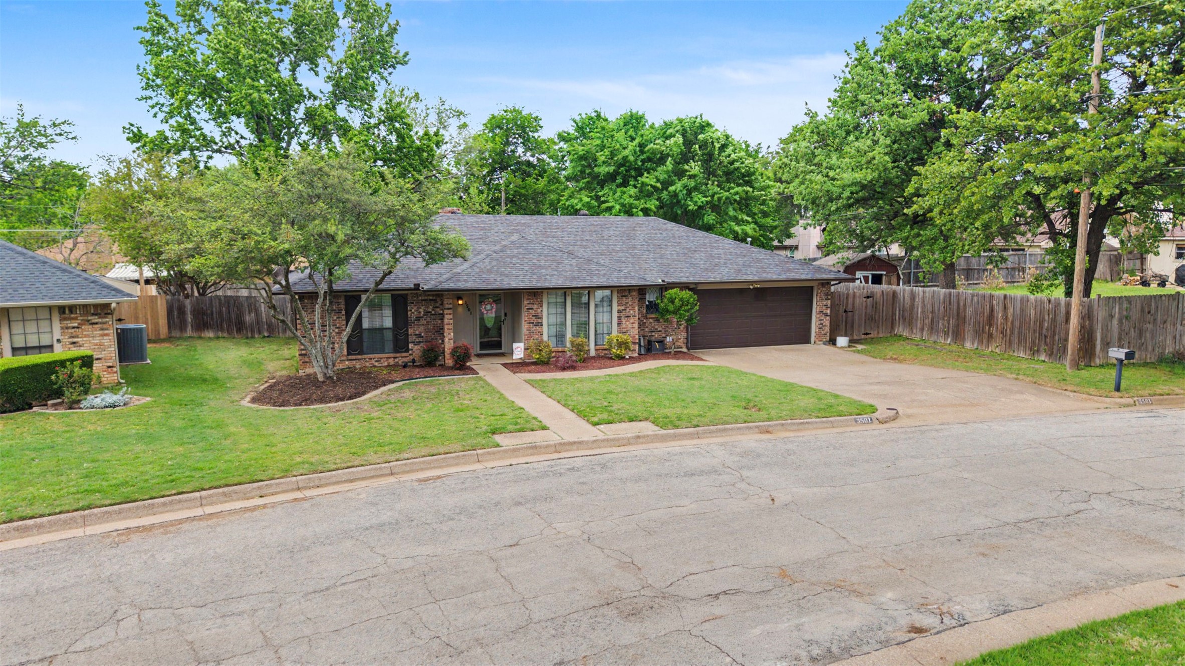 3501 Jasmine Trail Arlington TX 76017