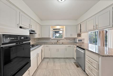 1205 Golden Trophy Drive Dallas TX 75232