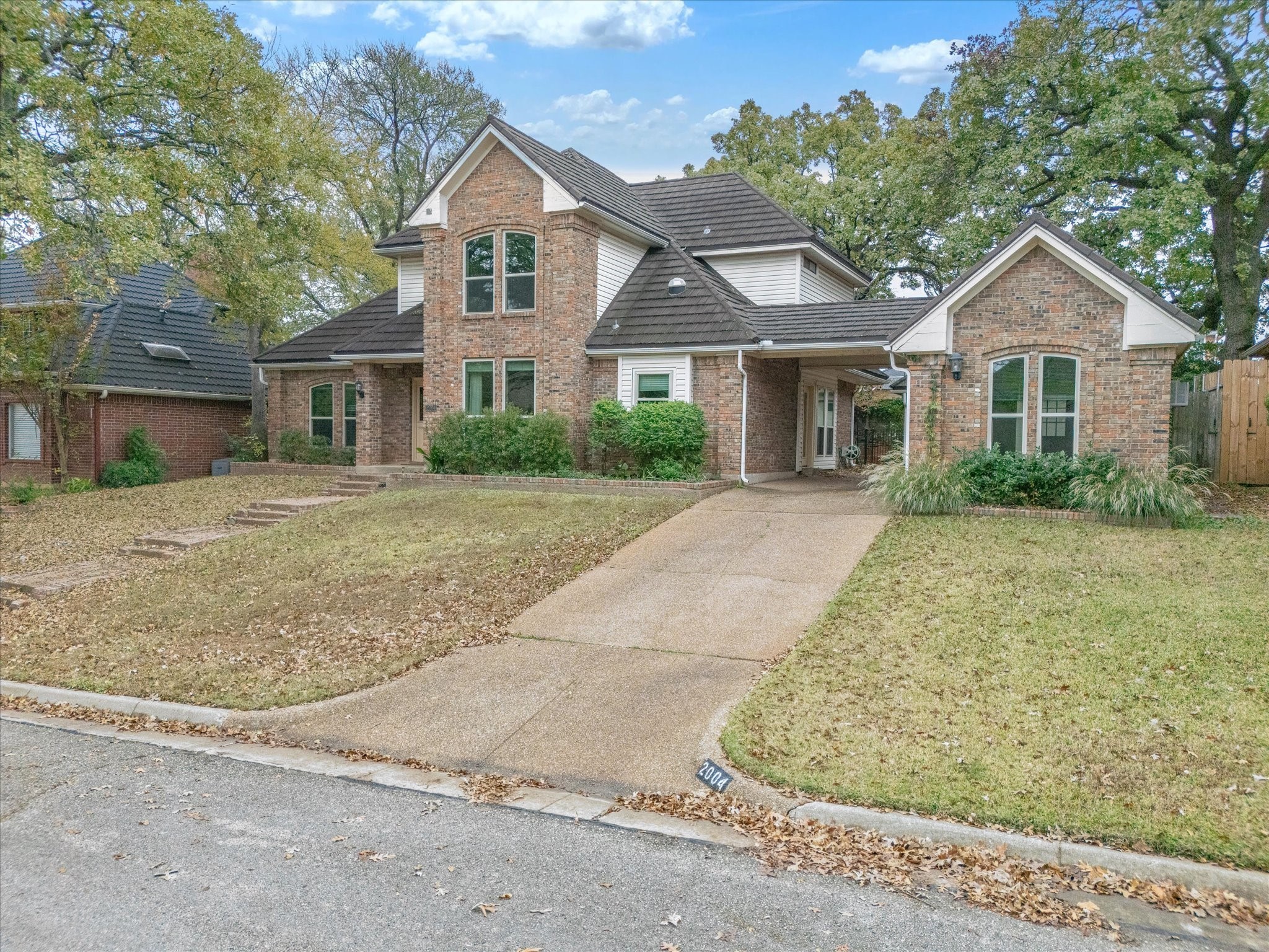 2004 Misty Creek Drive Arlington TX 76017