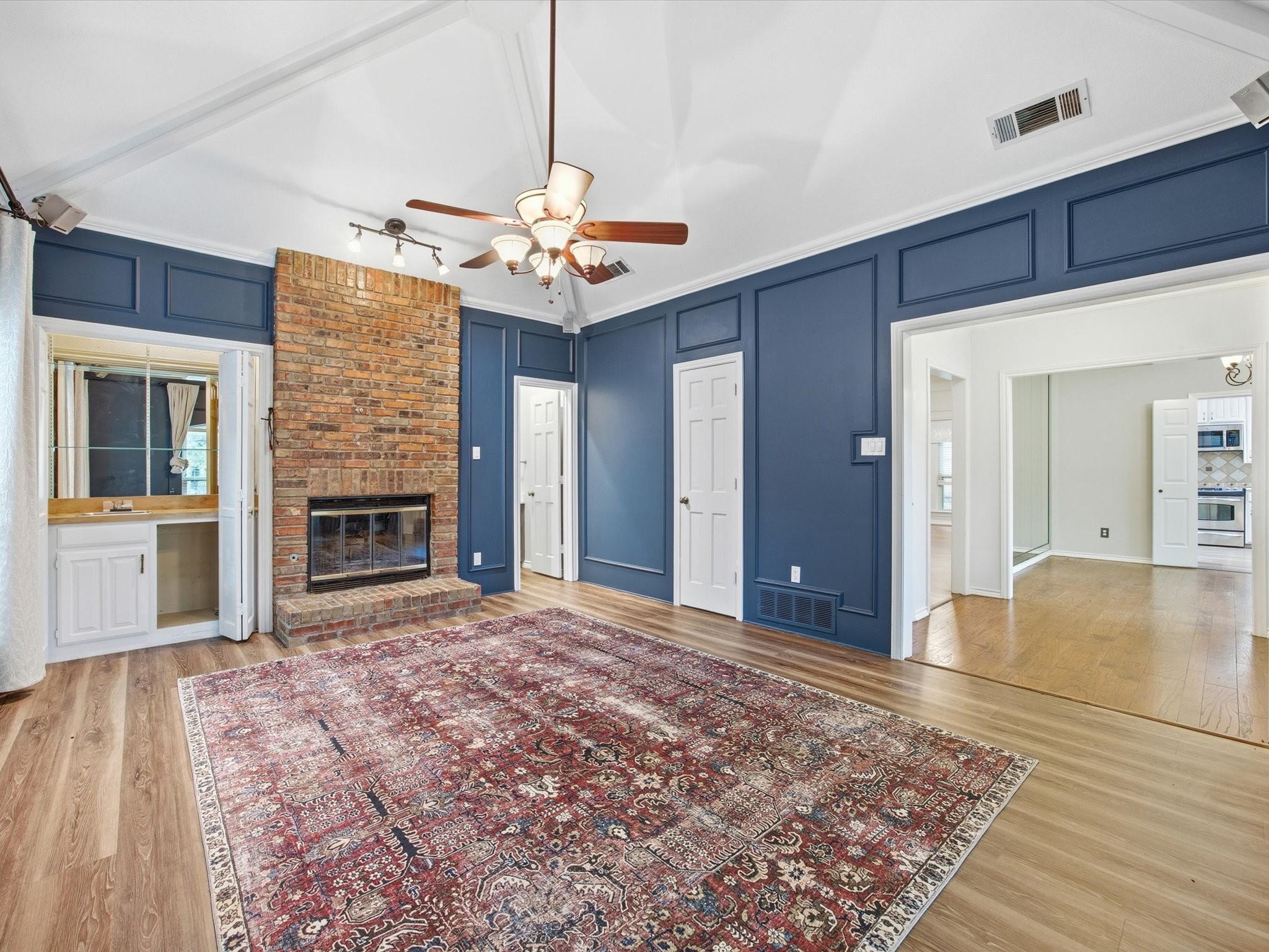 2004 Misty Creek Drive Arlington TX 76017