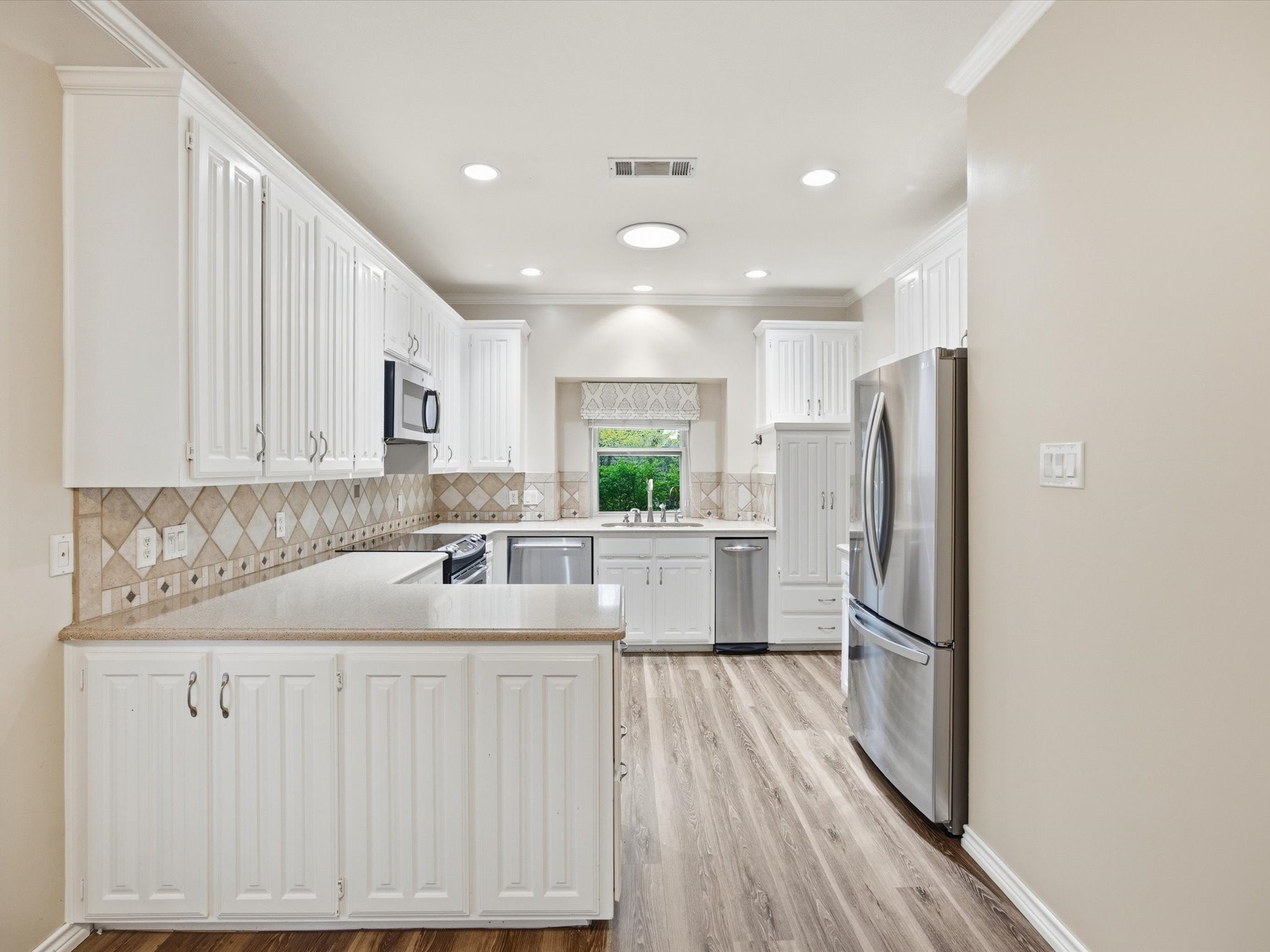 2004 Misty Creek Drive Arlington TX 76017
