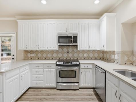 2004 Misty Creek Drive Arlington TX 76017