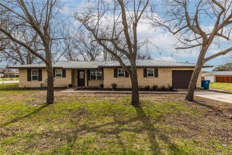 201 W Wilson Avenue Whitney TX 76692
