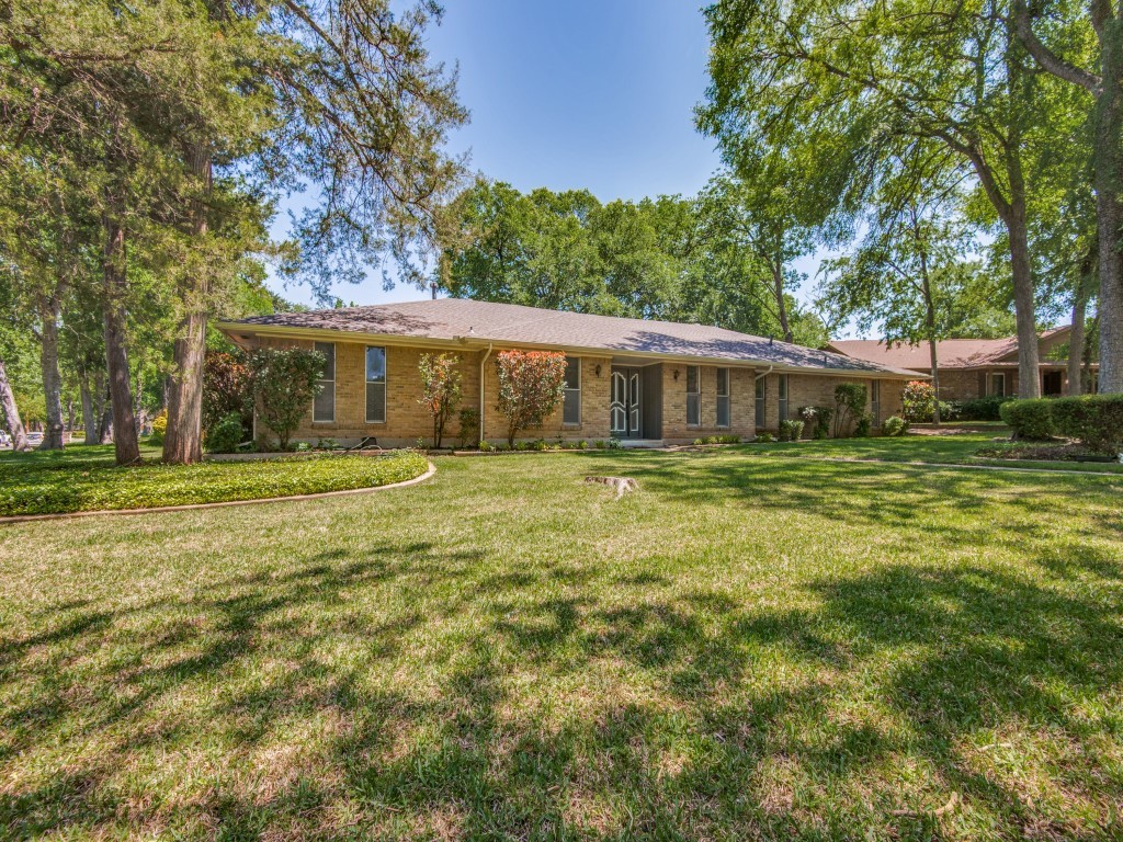 3932 Kiestmeadow Drive Dallas TX 75233