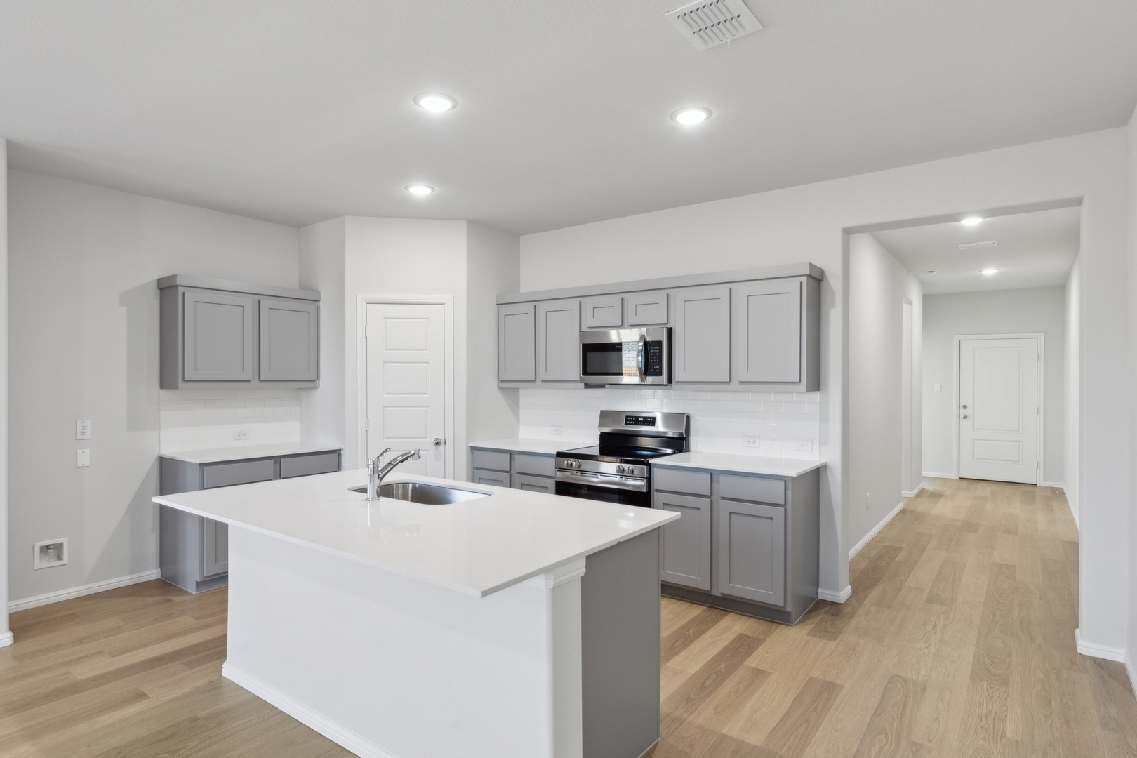 7628 Kingfisher Road Aubrey TX 76227