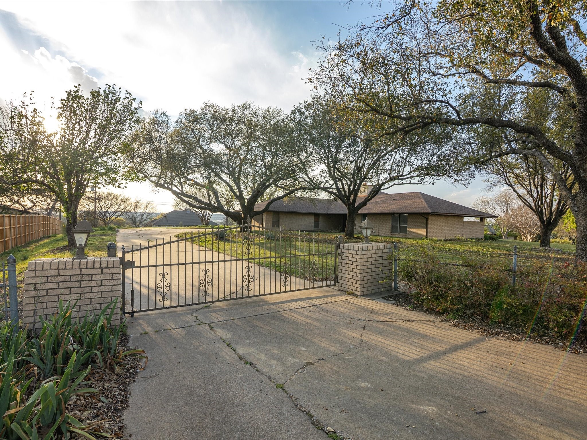 305 Paint Pony Trail N Fort Worth TX 76108