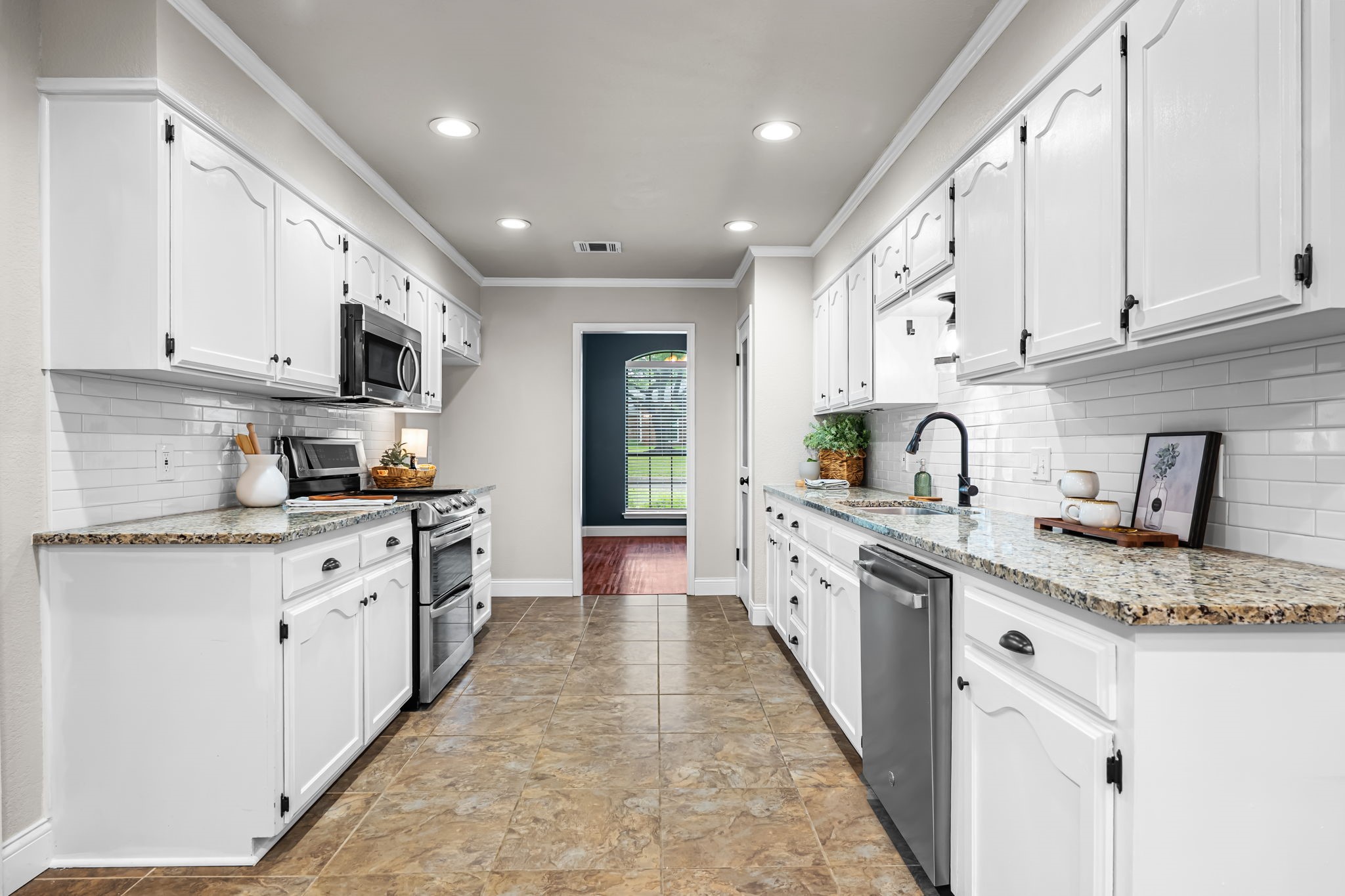 1208 Dendron Drive Hewitt TX 76643