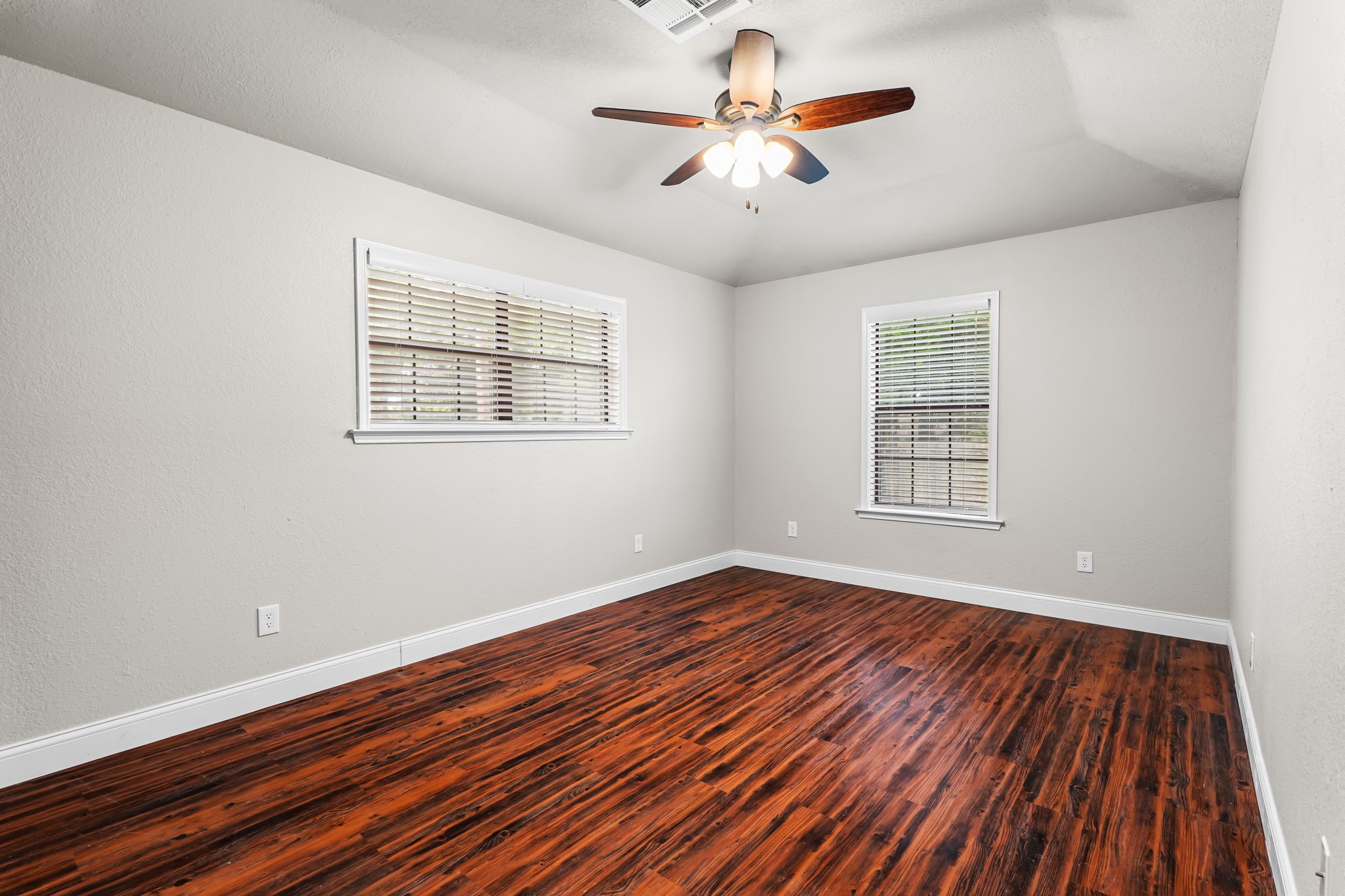 1208 Dendron Drive Hewitt TX 76643