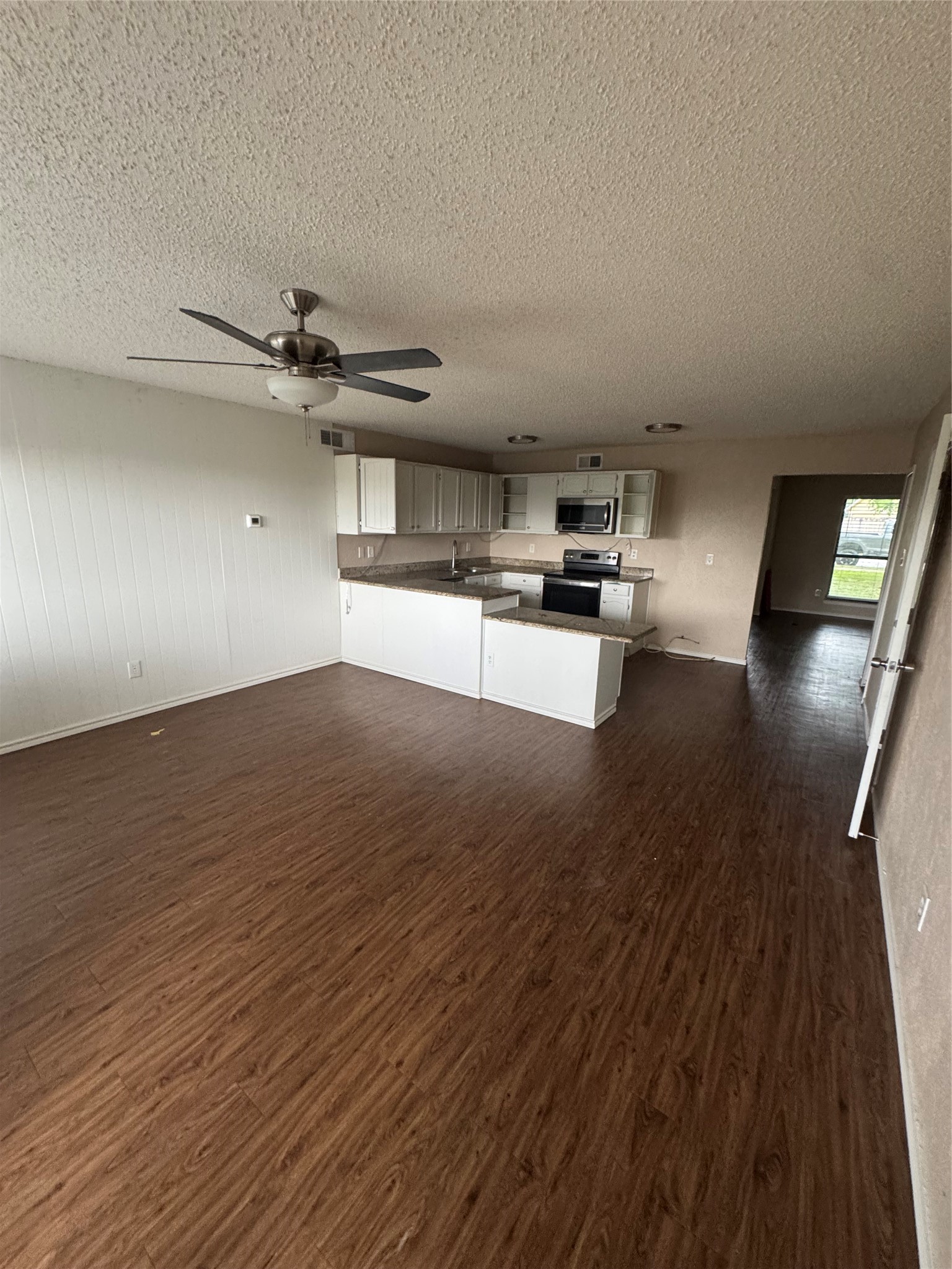912 Navasota Drive Garland TX 75040