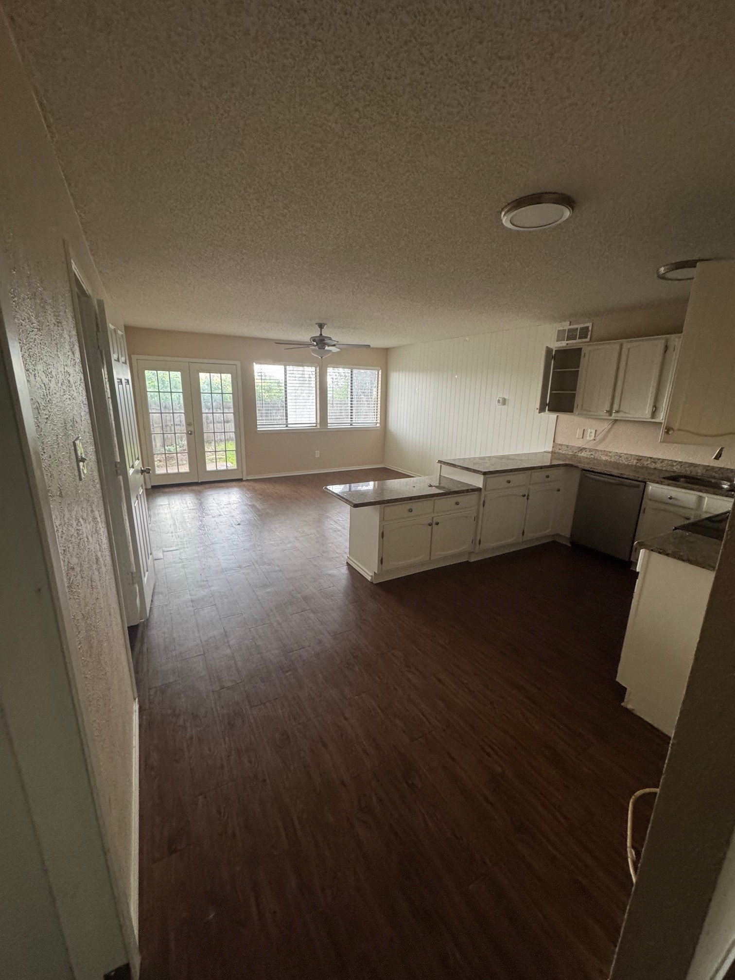912 Navasota Drive Garland TX 75040