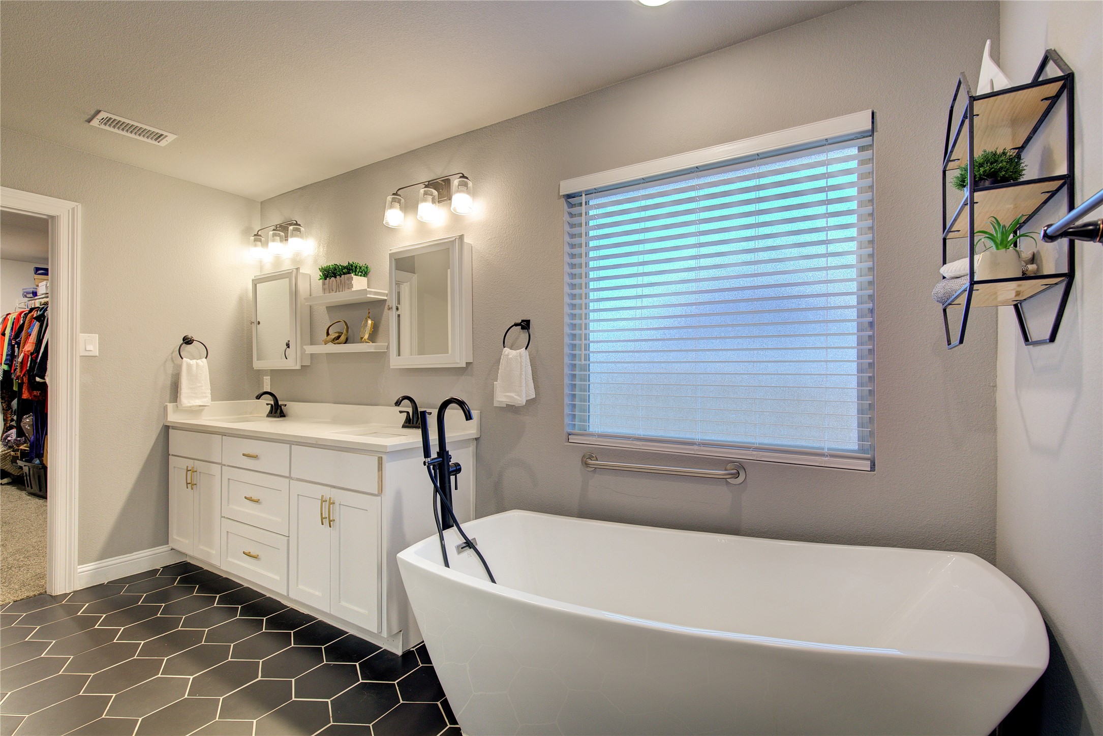 10605 Lago Vista Quinlan TX 75474
