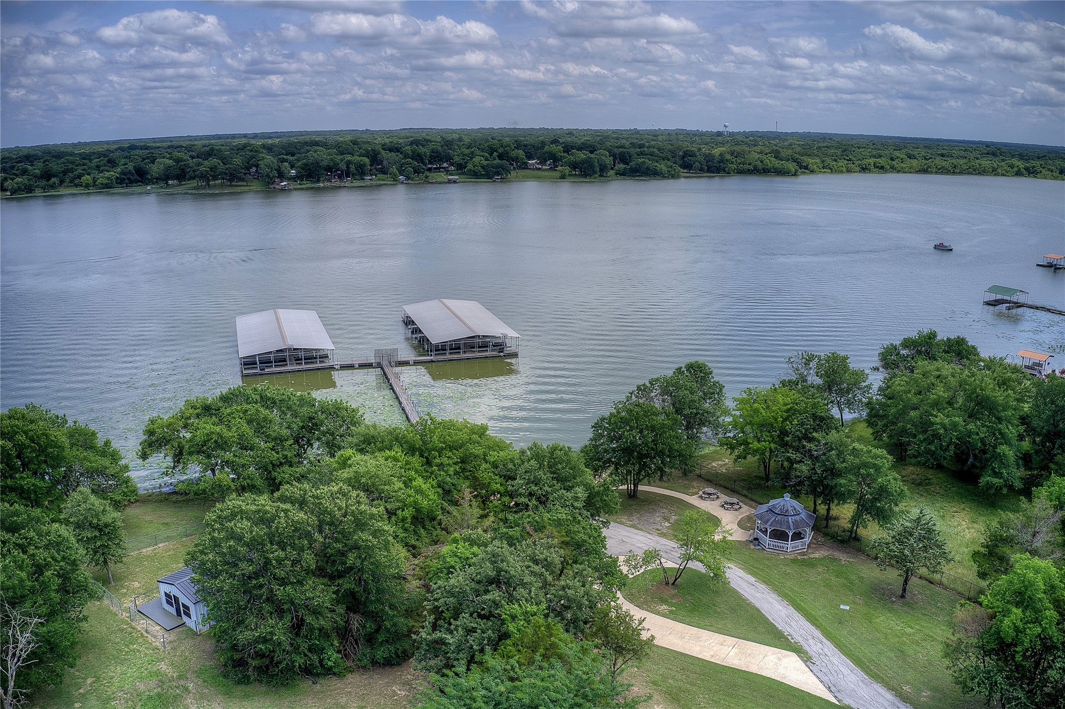 10605 Lago Vista Quinlan TX 75474