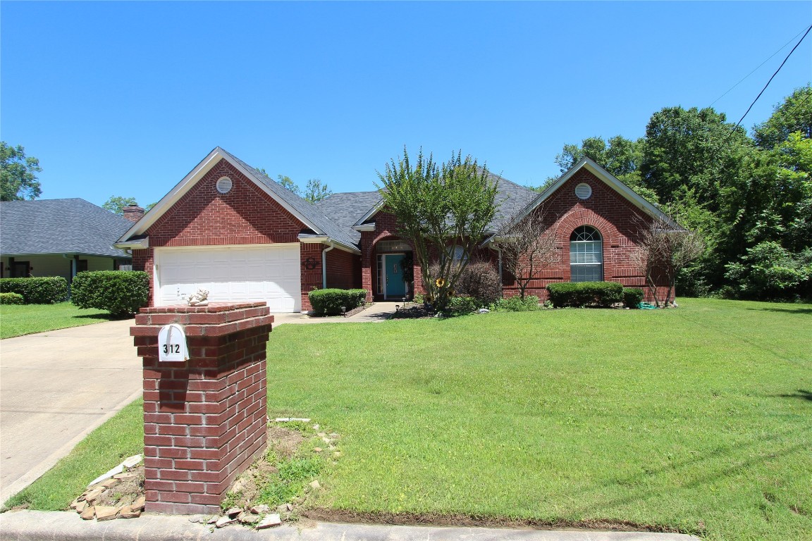 312 Timber Brook Drive Reno TX 75462