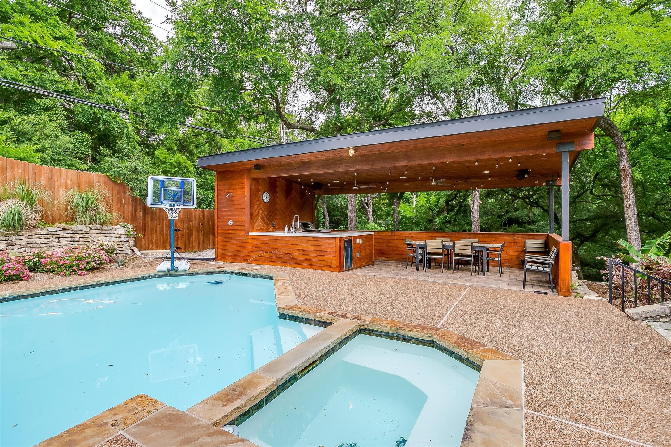 4100 Inwood Road Fort Worth TX 76109