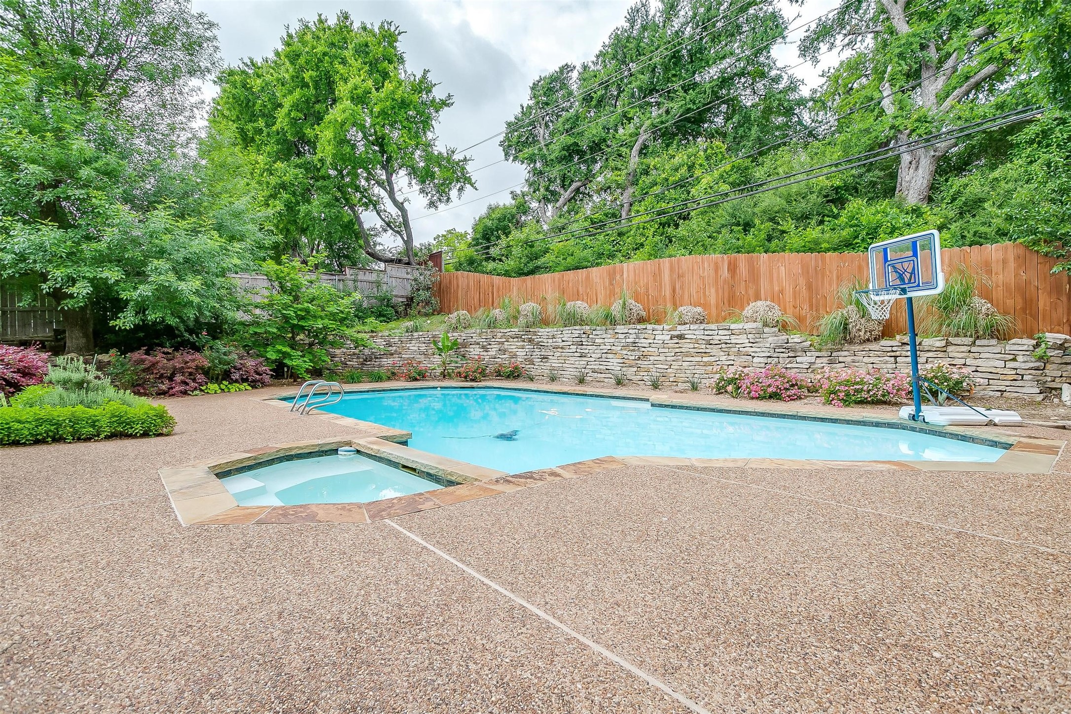 4100 Inwood Road Fort Worth TX 76109