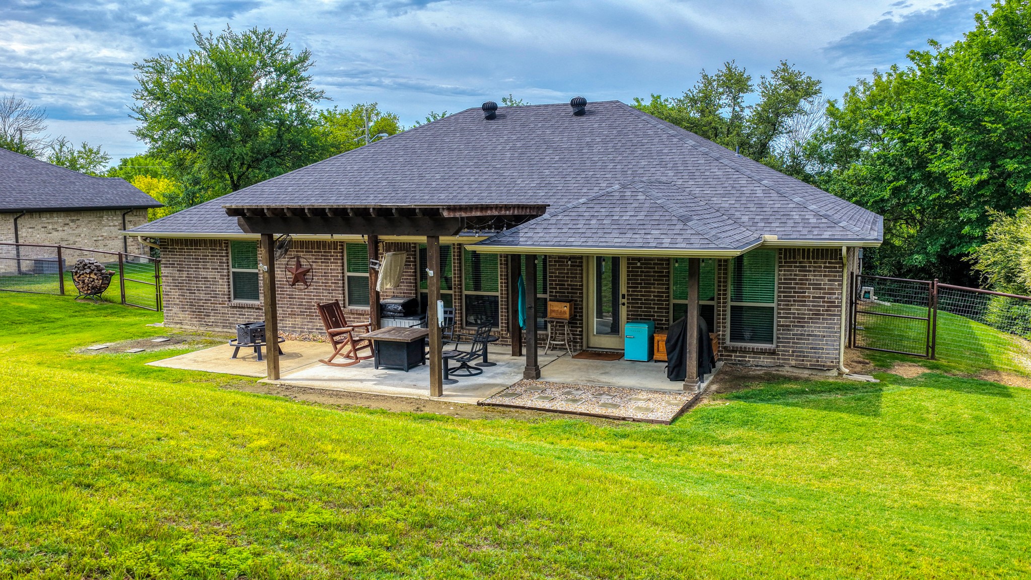 8928 Holt Street Lakeside TX 76135