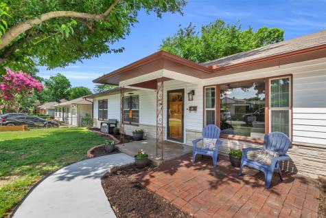 1837 Cottonwood Road Carrollton TX 75006