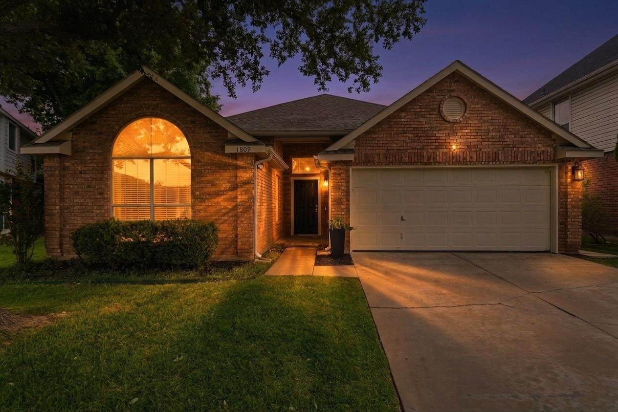 1809 Armstrong Drive Flower Mound TX 75028