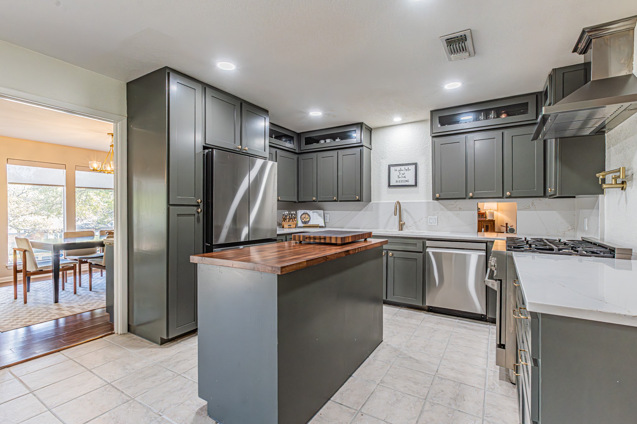 18 Crosslands Road Benbrook TX 76132