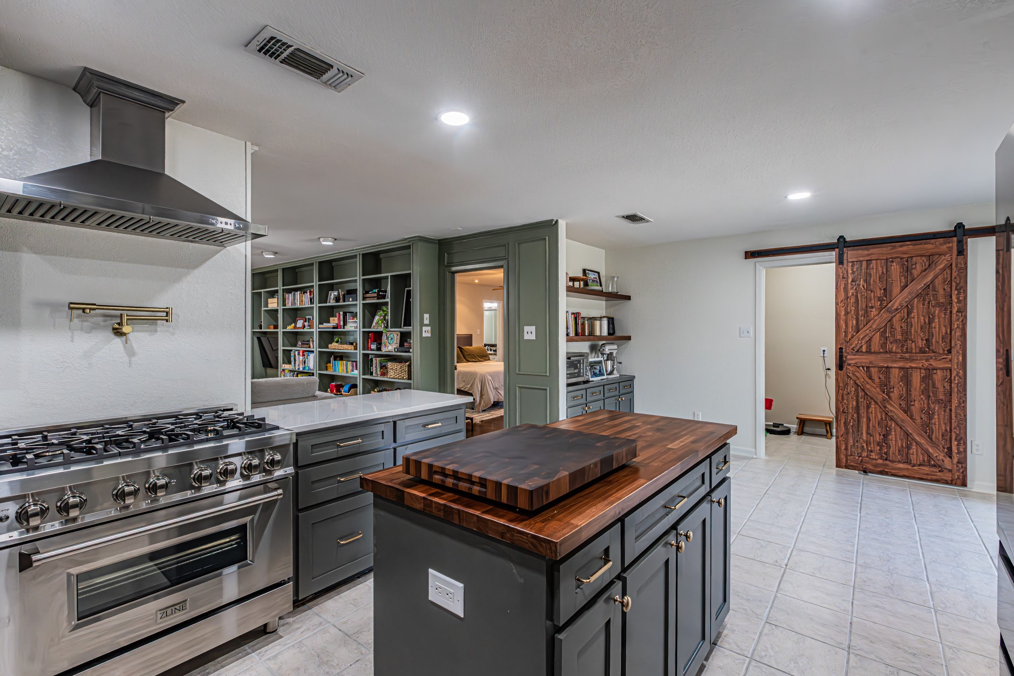 18 Crosslands Road Benbrook TX 76132