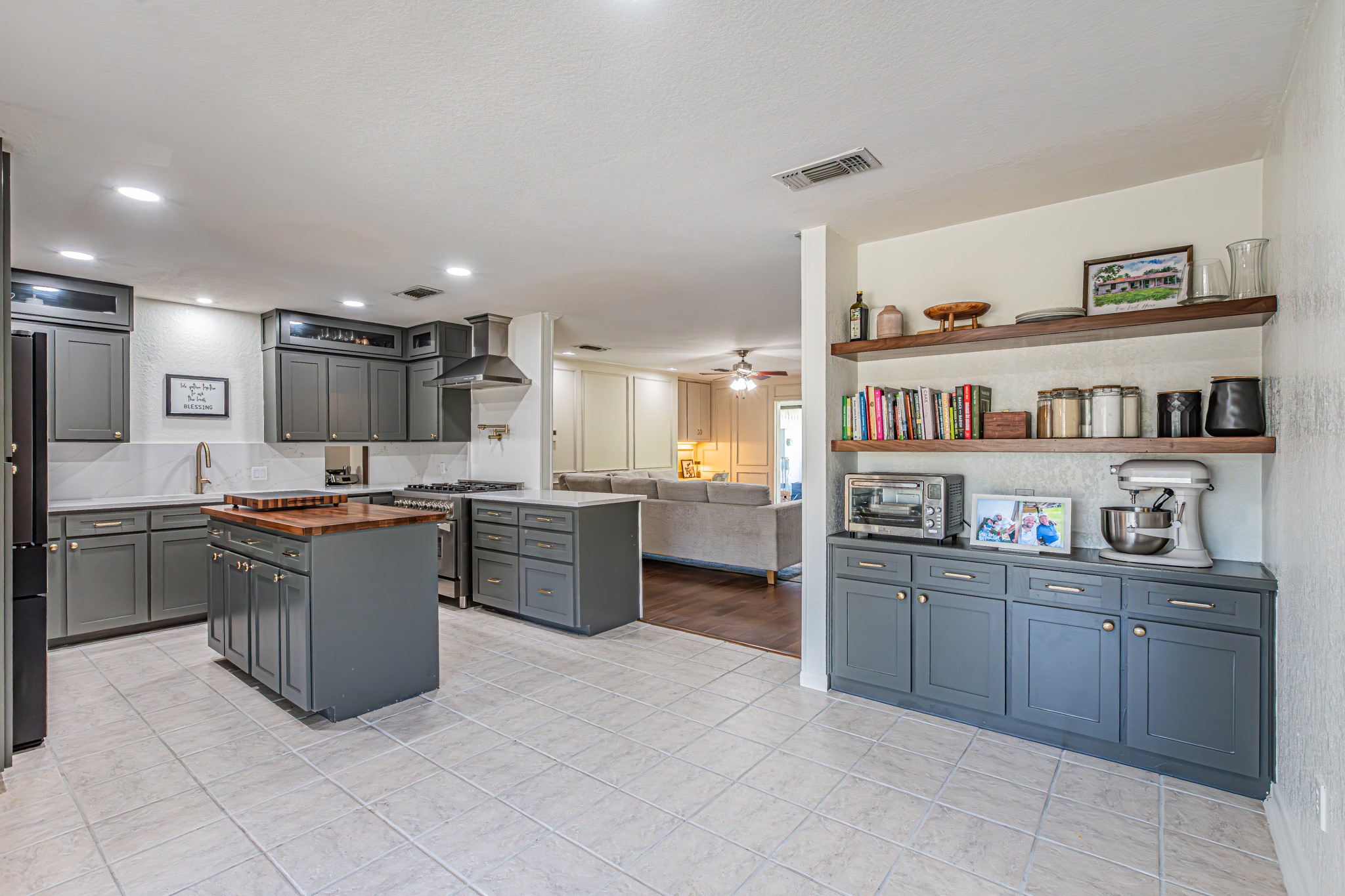 18 Crosslands Road Benbrook TX 76132