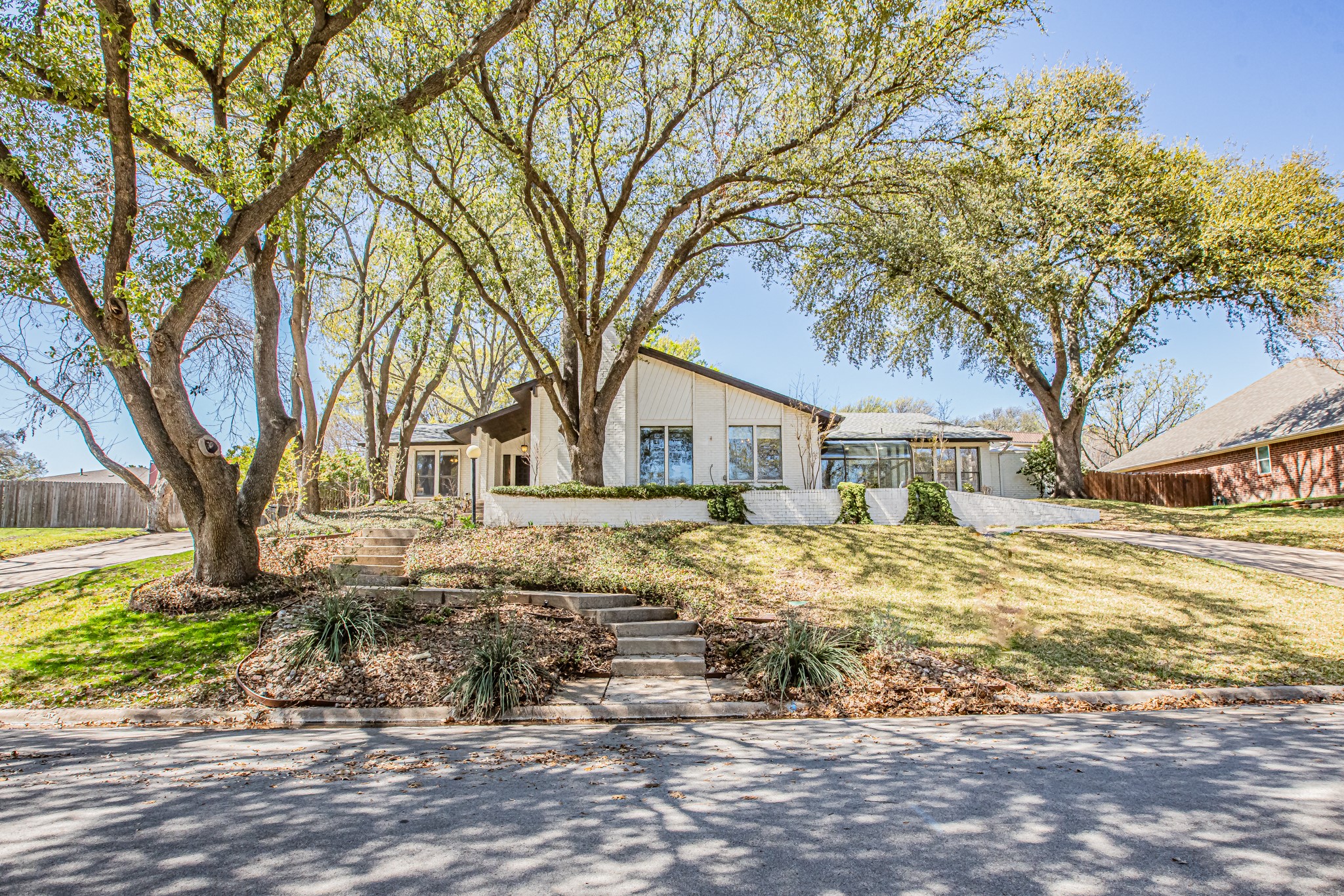 18 Crosslands Road Benbrook TX 76132