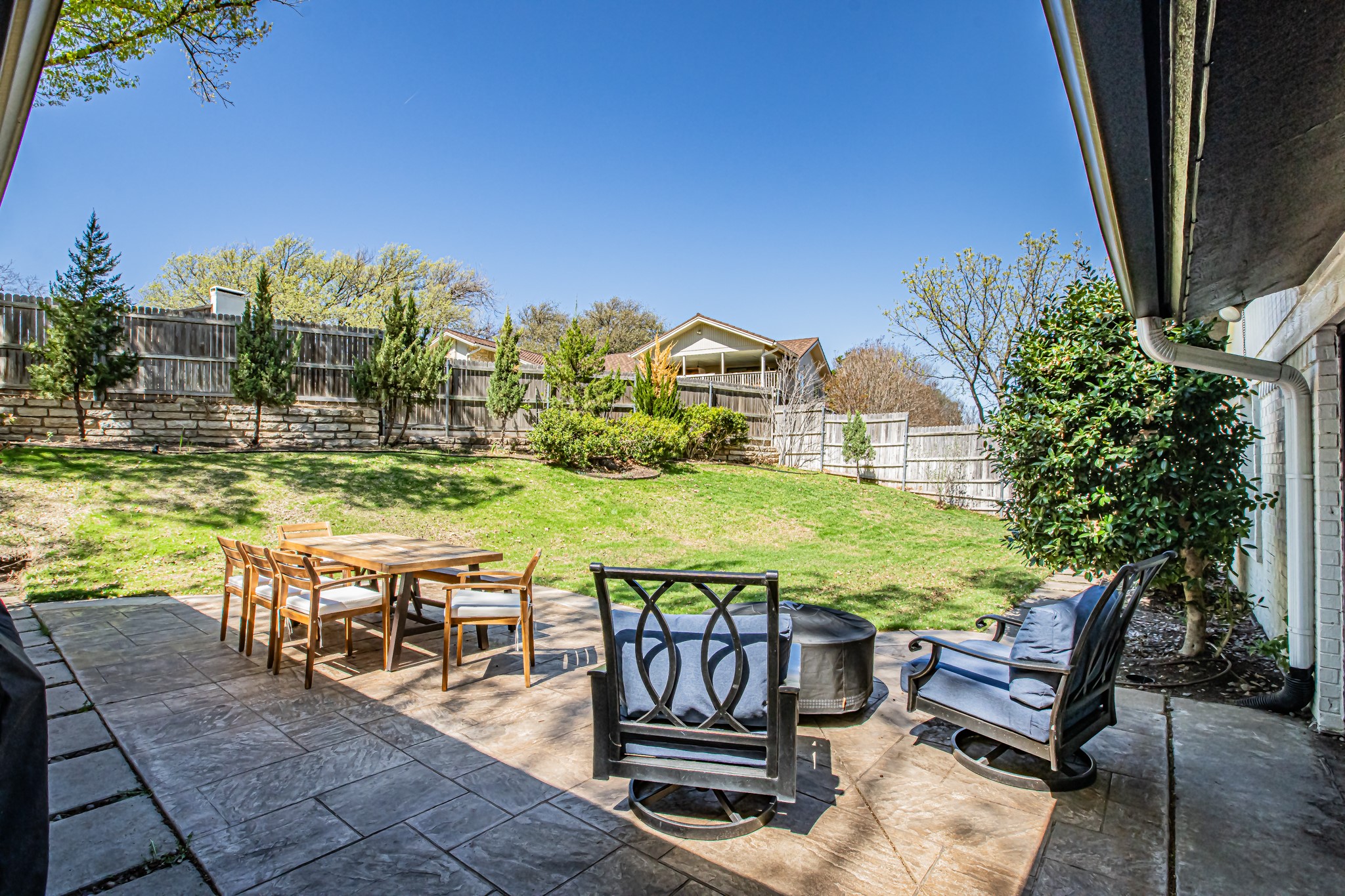 18 Crosslands Road Benbrook TX 76132