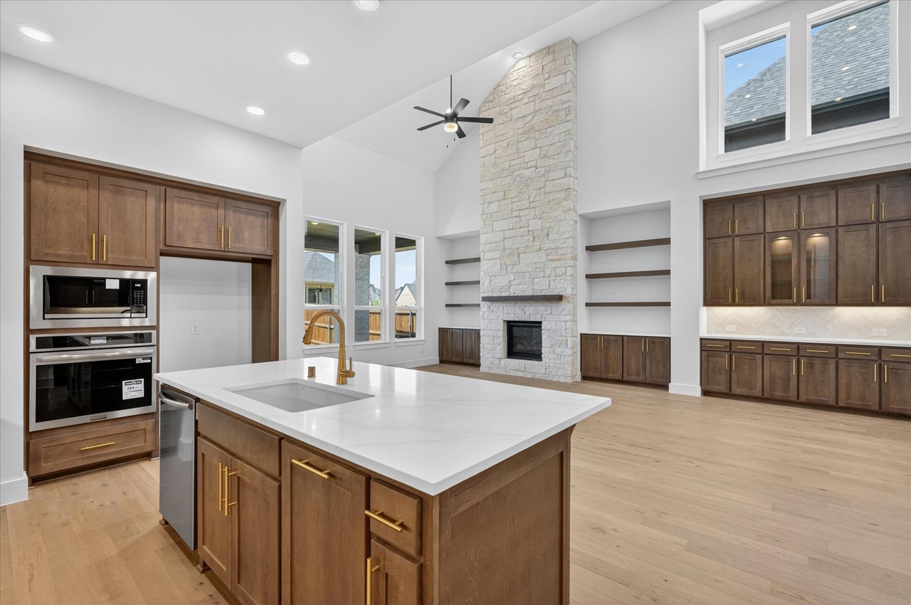 4303 Silver Spur Court Aubrey TX 76227