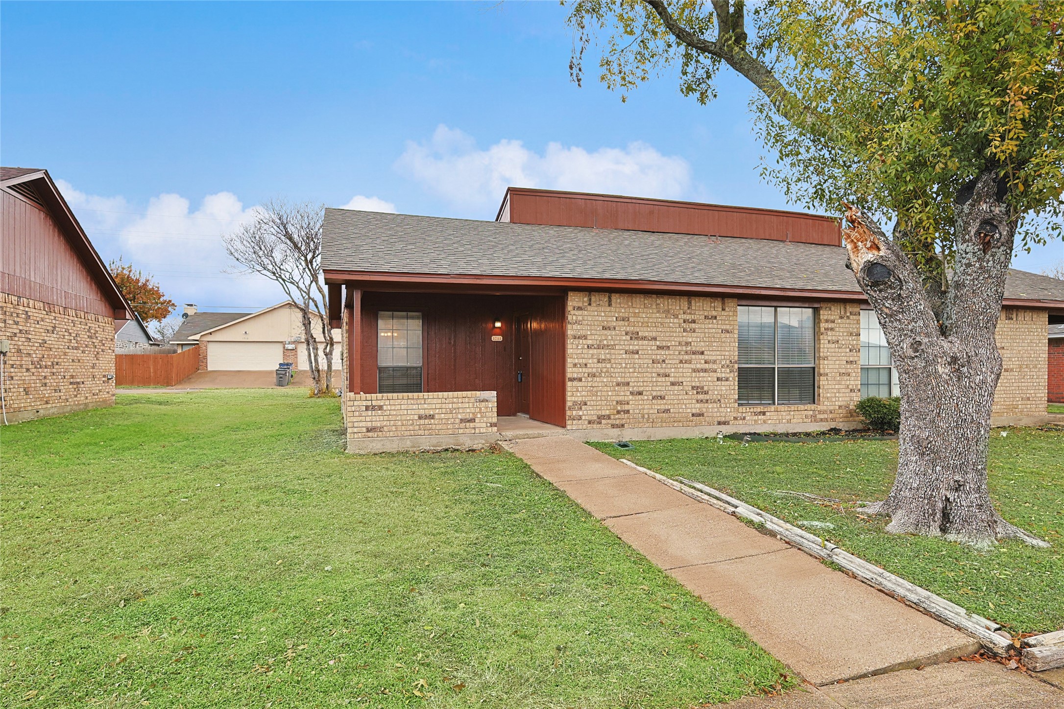 1711 Creekview Drive Glenn Heights TX 75154