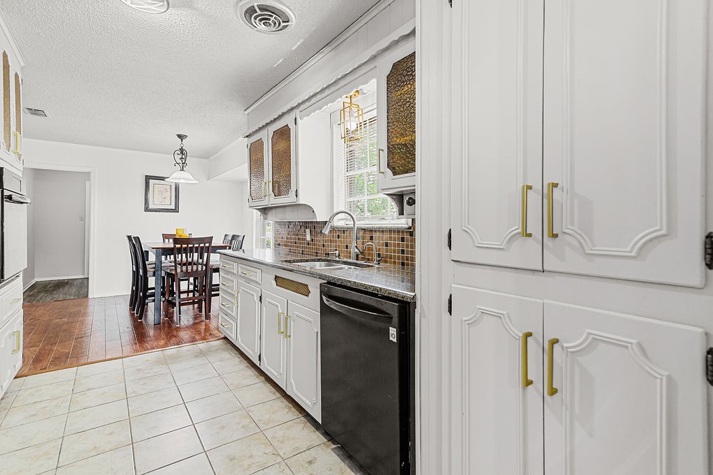 4300 Barcelona Drive Fort Worth TX 76133