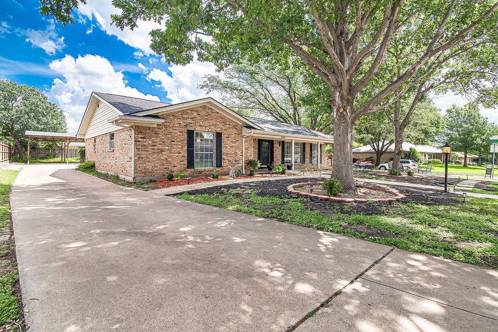 4300 Barcelona Drive Fort Worth TX 76133
