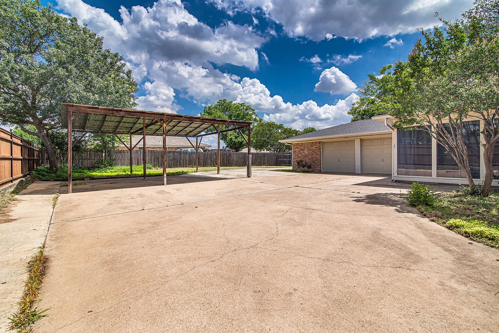 4300 Barcelona Drive Fort Worth TX 76133