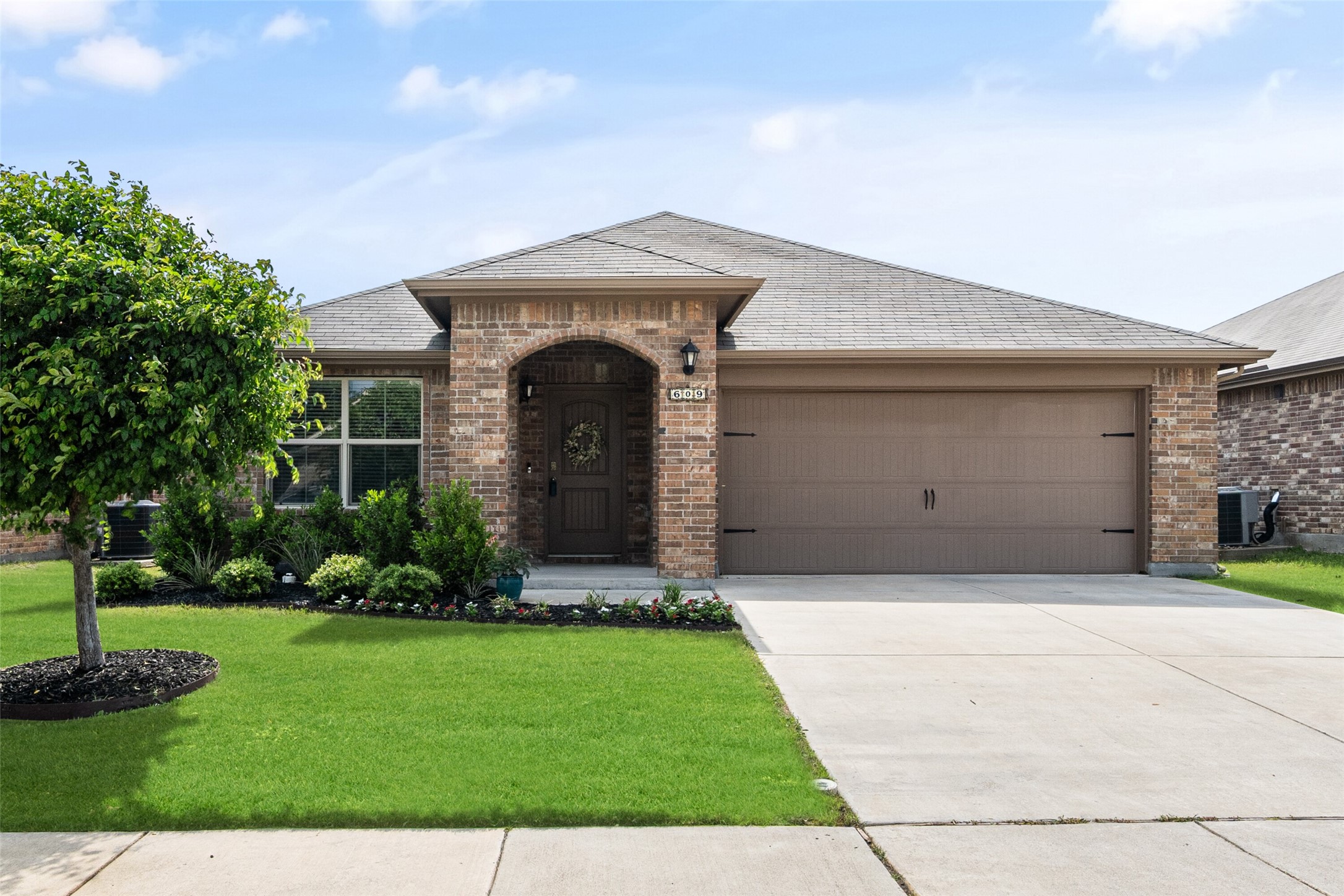 609 Buzzard Lake Trail Fort Worth TX 76120