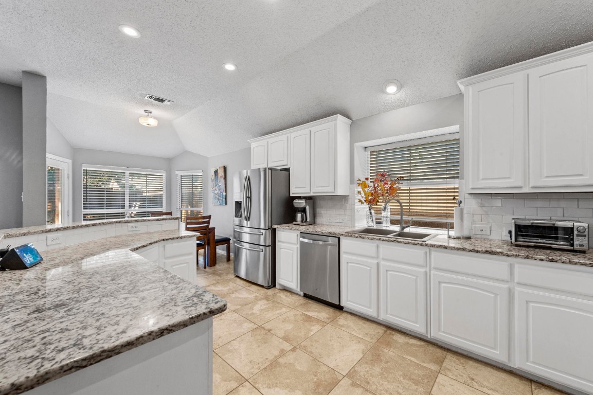 8409 Berkshire Drive North Richland Hills TX 76182