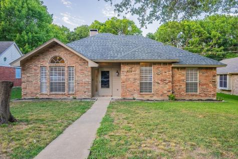 1906 Elm Creek Drive Garland TX 75040