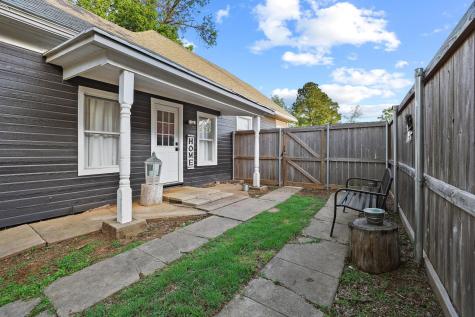 113 W Morton Street Denison TX 75021