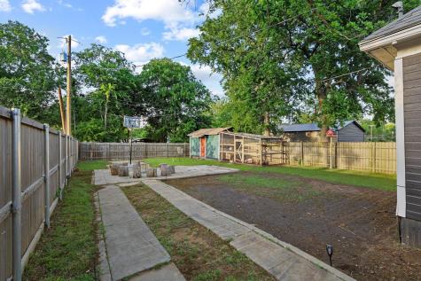 113 W Morton Street Denison TX 75021