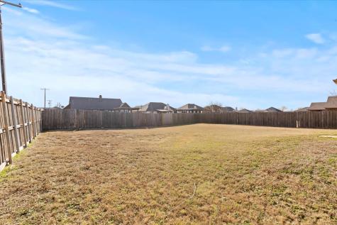 501 Wood Drive Gunter TX 75058