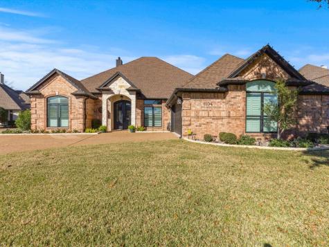 1104 Mallard Court Granbury TX 76048