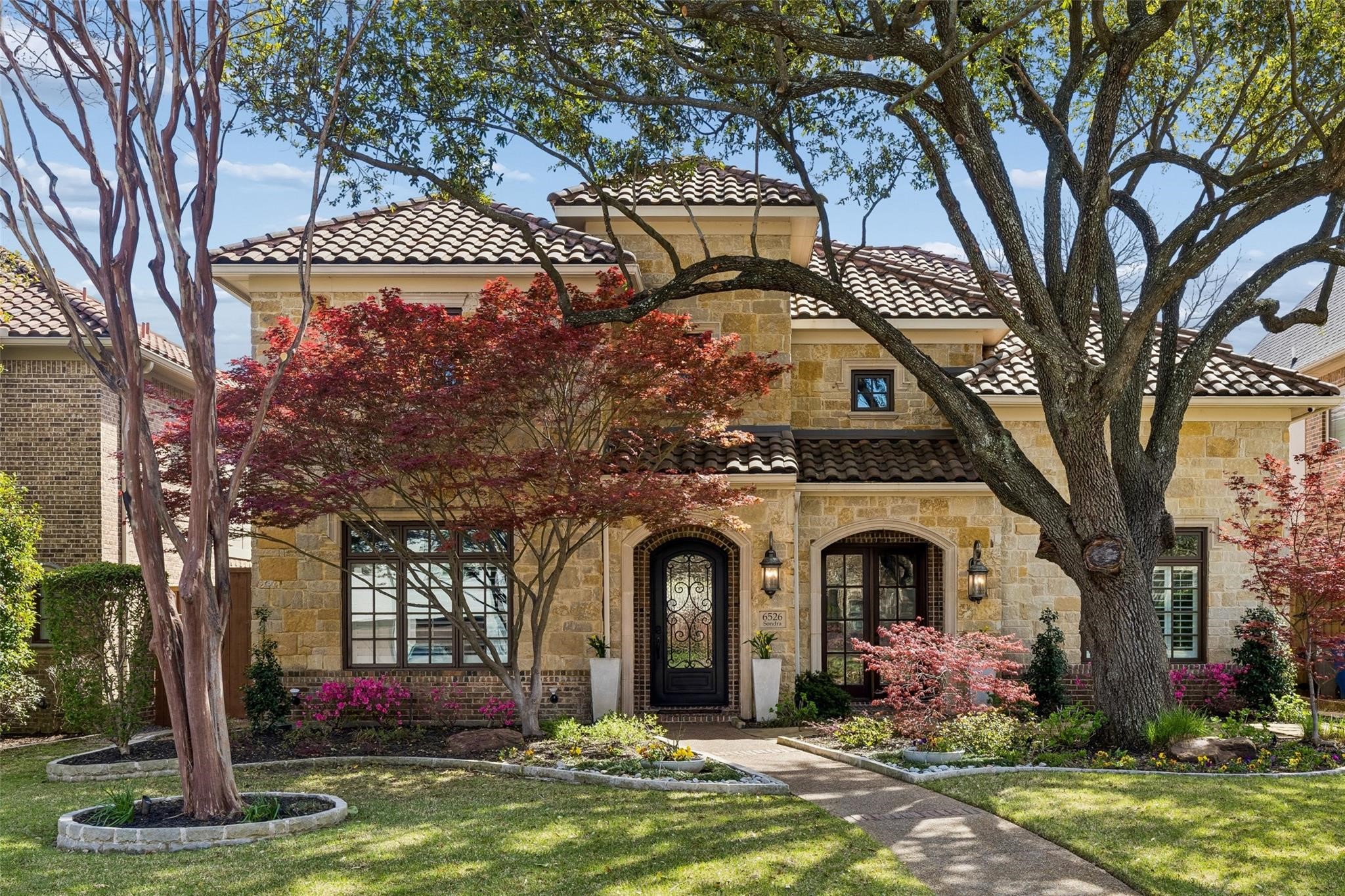 6526 Sondra Drive Dallas TX 75214