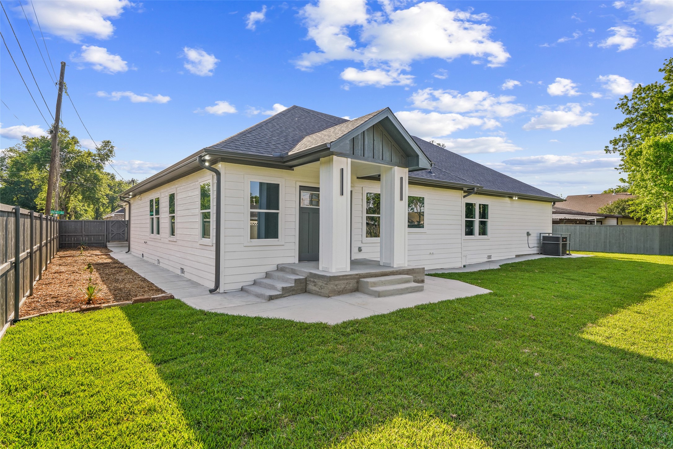 3822 Vandervort Drive Dallas TX 75216