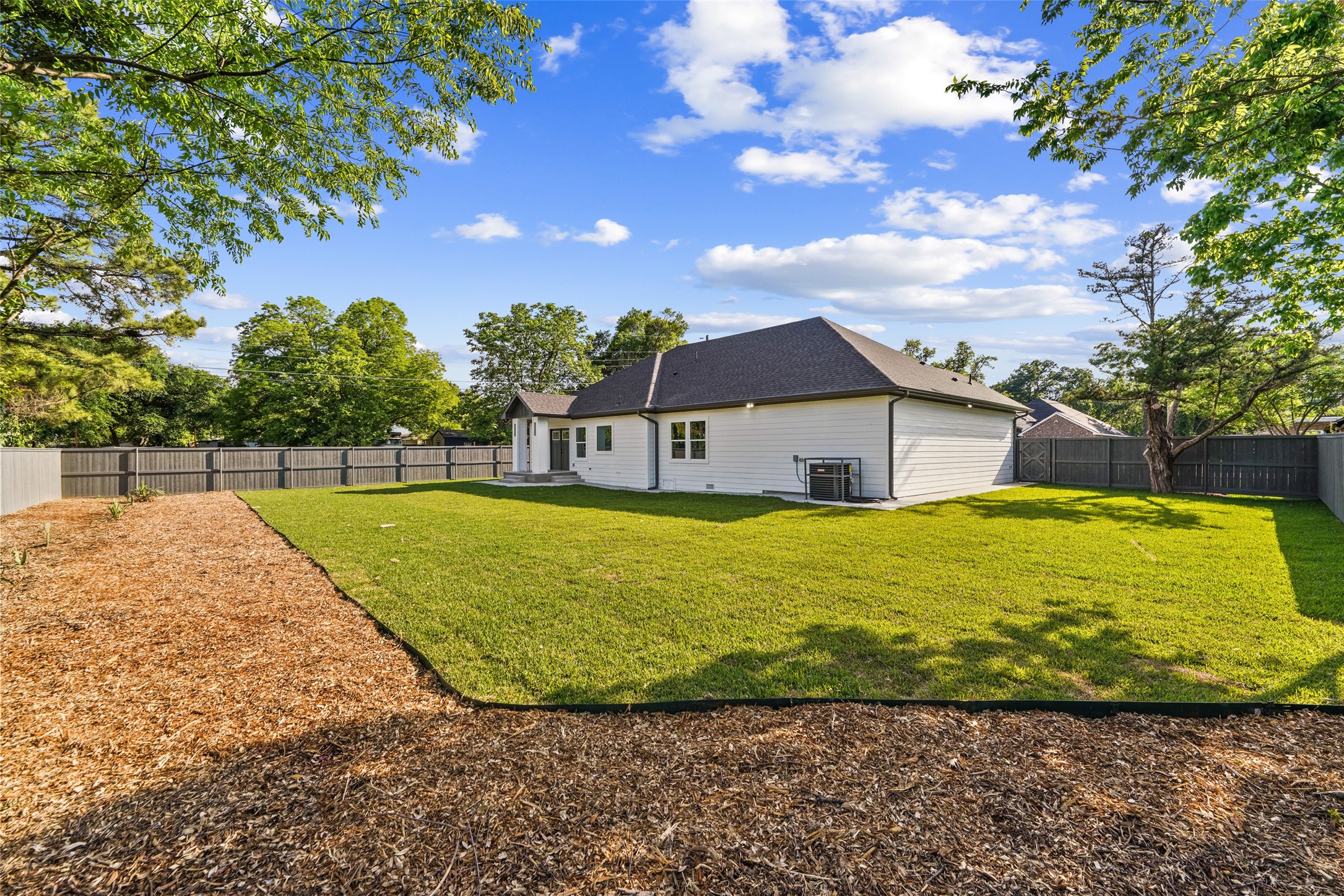 3822 Vandervort Drive Dallas TX 75216