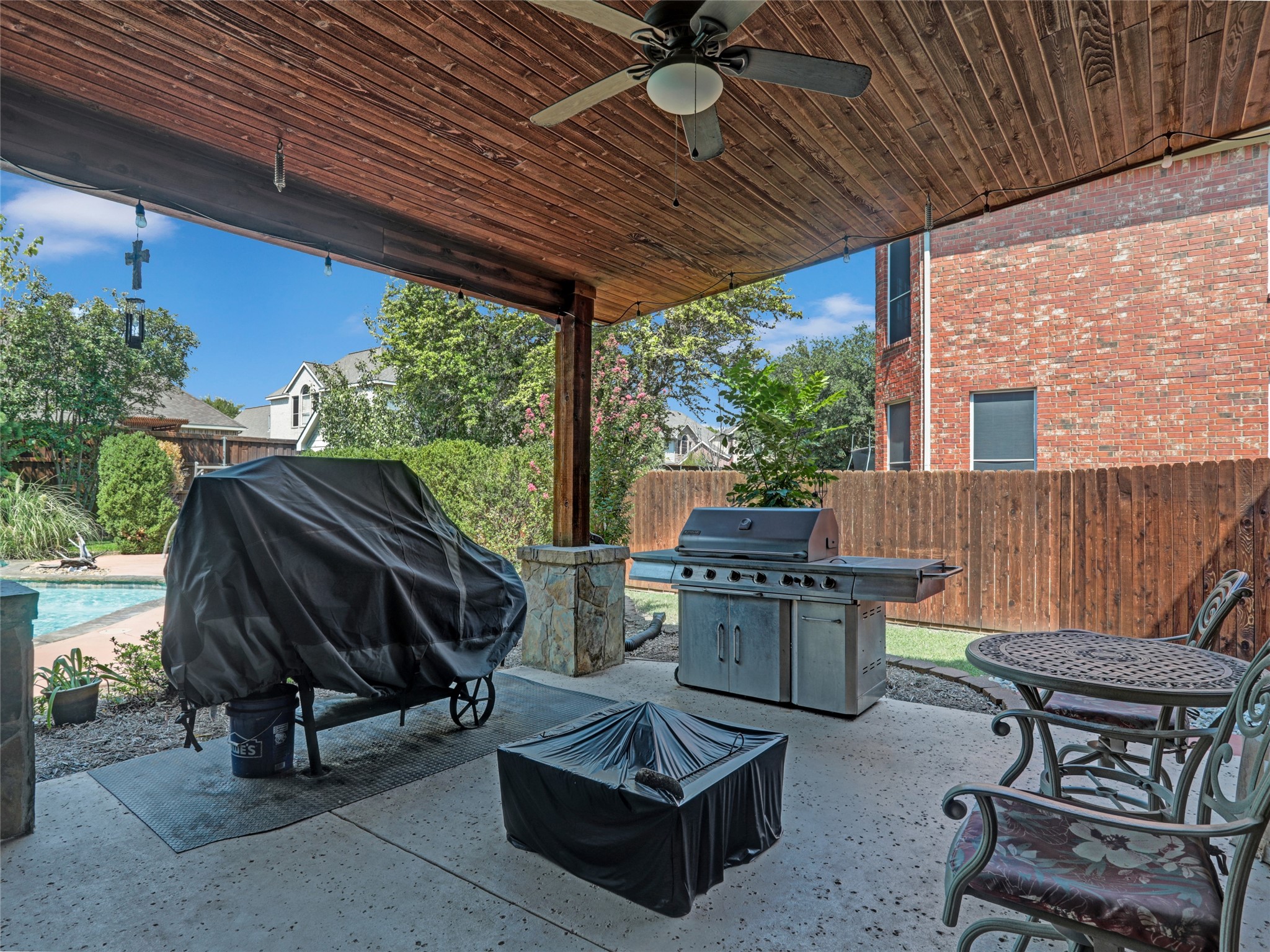 2017 Country Brook Lane Allen TX 75002